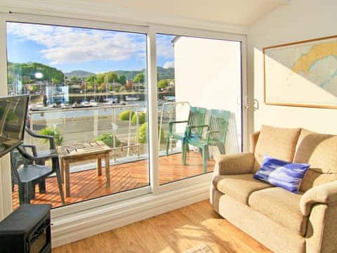 Living Room - Lounge Area (1st Floor)  | The Moorings Apartment, Porthmadog