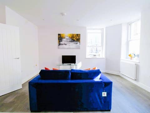 Open plan living space | Ramsgate Flat 4 Harbour - Harbour Apartments, Ramsgate