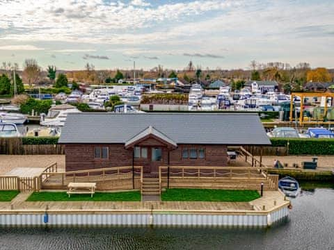 Exterior | River Bay - Norfolk Holiday Lodges, Brundall