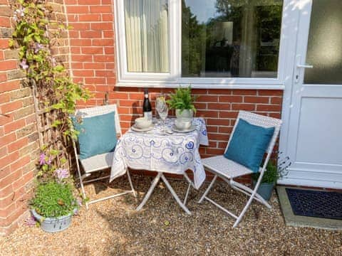 Sitting-out-area | Ferndale Annex, Barnham, near Bognor Regis