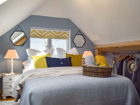 Double bedroom | Shepherd&rsquo;s Loft, Ewelme