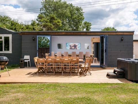 Exterior | Homeapple Lodge - Hudson House Holidays, Wick, near Bath