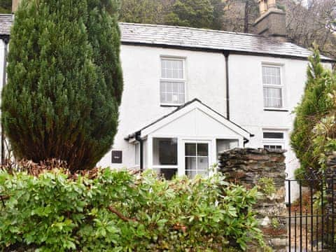 Exterior | Aran - Red Dragon Cottages, Beddgelert