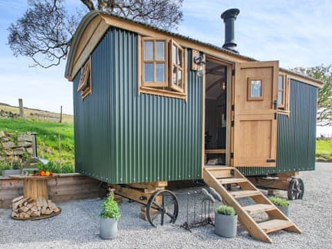 Exterior | Keepers Hide - Wuthering Huts, Oldfield, near Keighley