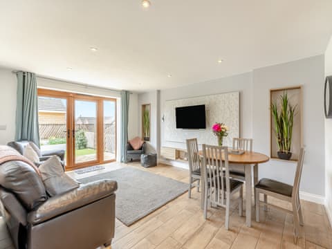 Living area | Honey Bee - Honeyhill Farm Cottages, Tytherleigh, near Axminster