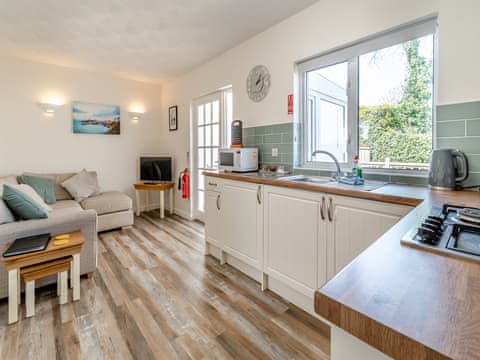 Open plan living space | Fern Cottage - Stone Pitt Holidays, Begelly