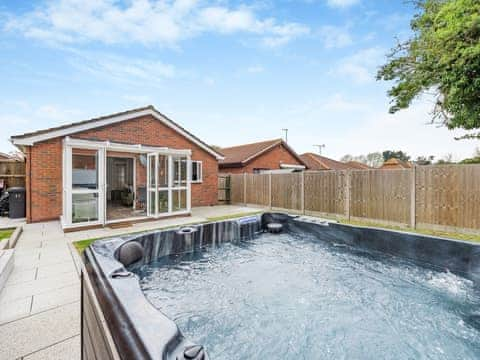 Hot tub | The Beach Bungalow, Herne Bay