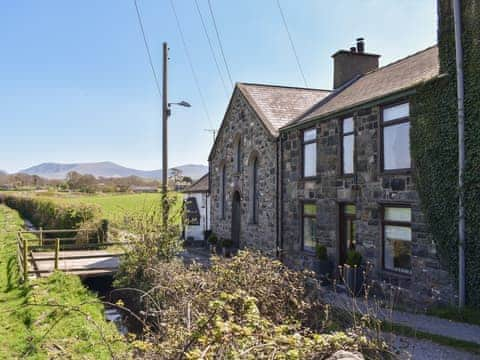 Exterior | Ty Newydd, Pontllyfni, near Caernarfon