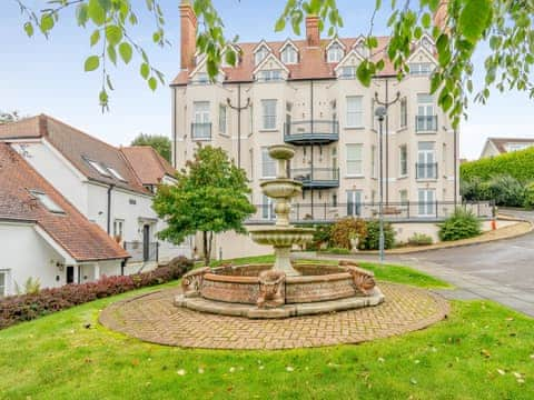 Exterior | Bryn Y Mor Apartment, Tenby