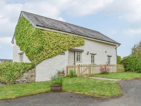 Exterior | The Tallet Barn - Knowle Farm, Marhamchurch, near Bude