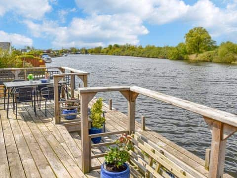 Decking | Evening Glory, Brundall