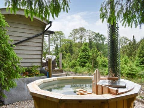 Hot tub | Spruce Shepherd&rsquo;s Hut, Wilmslow