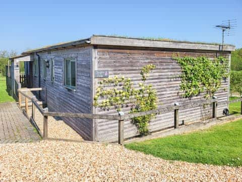 Exterior | Foxglove Lodge - Higher Shorston Lakes and Lodges, Holsworthy, near Bude