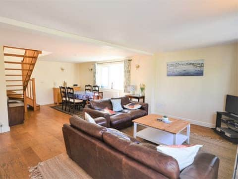 Living room/dining room | Sail Loft (Hill Head), St Mawes