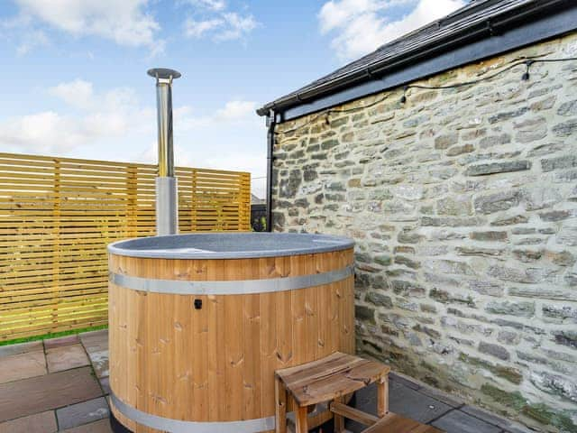 Hot tub | Little Glencrest, Copley, Bishop Auckland