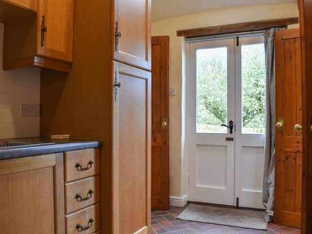 Kitchen | Swallows - Brookfarm Cottages, Middle Mayfield, near Ashbourne