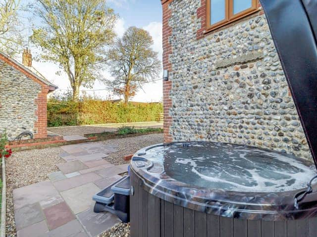 Hot tub | Landers Mews, Trunch, near North Walsham