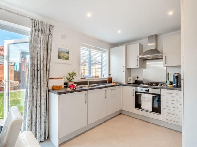 Kitchen | Fulmar Retreat, Amble