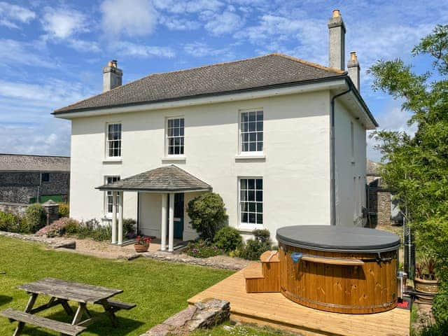 Exterior | Lambside House - Carswell Cottages, Holbeton