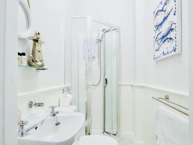 Shower room | The First Port of Call, Whitby