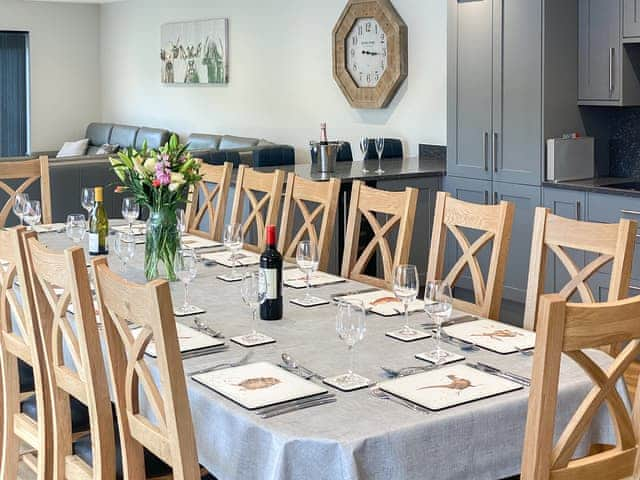 Dining Area | Brockdale Barn, Ruckland