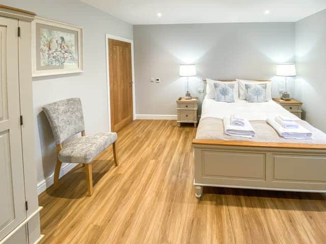 Double bedroom | Brockdale Barn, Ruckland