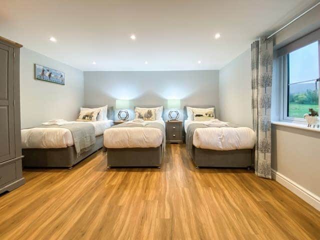 Triple bedroom | Brockdale Barn, Ruckland