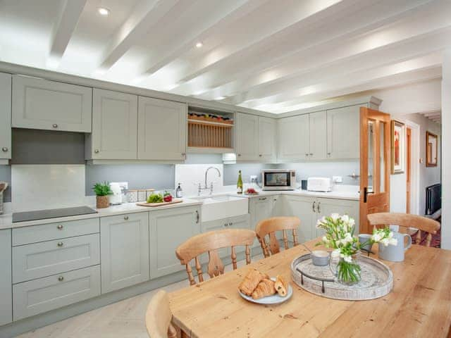 Kitchen/diner | Wheelwright Cottage, Branscombe