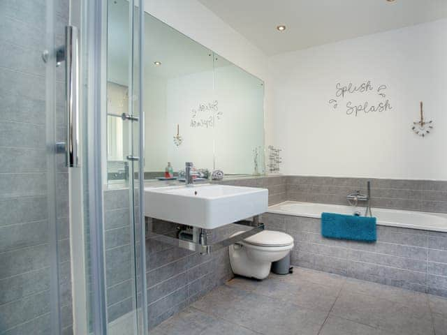 Bathroom | Wonkey Donkey Cottage, Weston, near Sidmouth