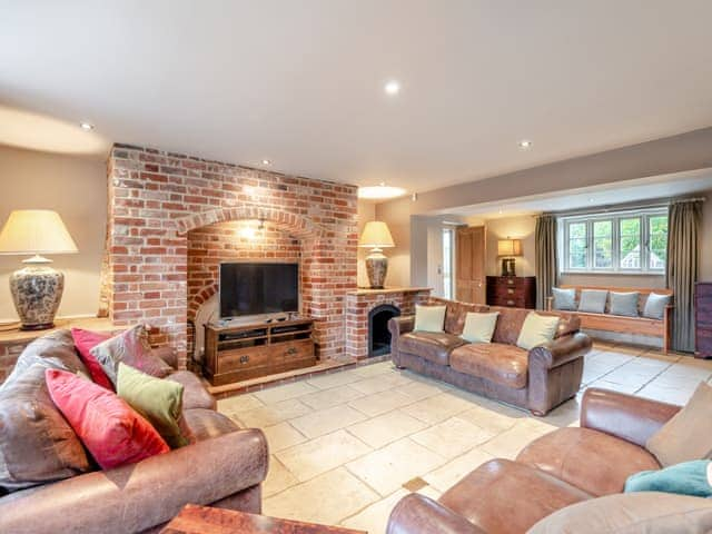 The Grange Farmhouse, sleeps 18 in Fakenham.