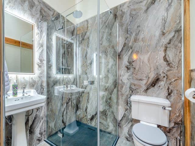 Shower room | Harrogate Cottage - Old Station Masham, Masham