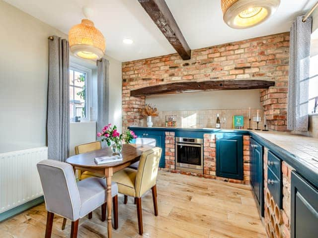 Kitchen/diner | Owl Barn, Benington