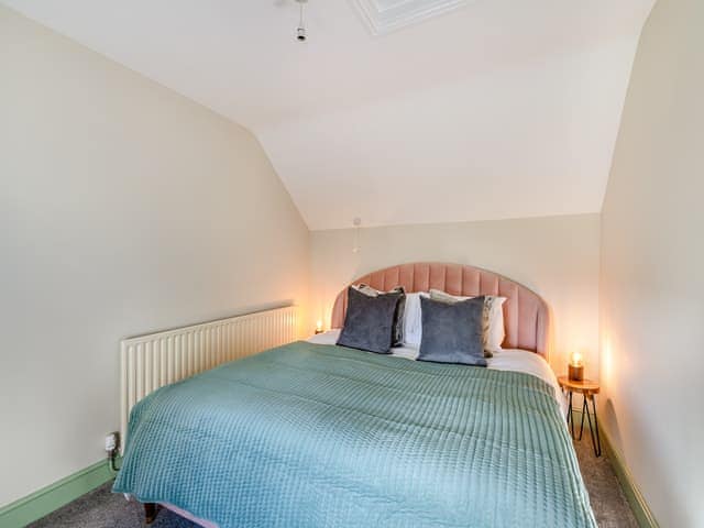 Double bedroom | Owl Barn, Benington