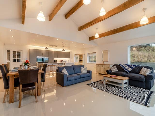 Open plan living space | Hen House View 2 - Hen House Holidays, Haslingden, near Rossendale