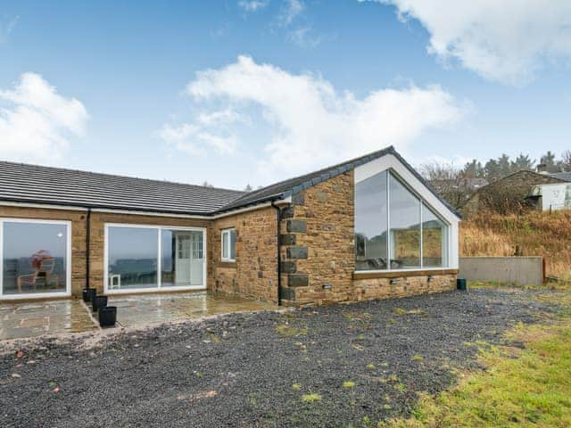 Exterior | Hen House View 2 - Hen House Holidays, Haslingden, near Rossendale