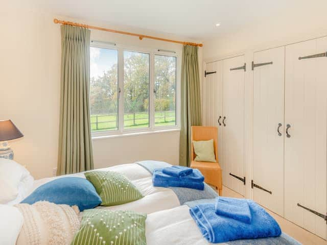 Twin bedroom | Windover Barn, Horsham