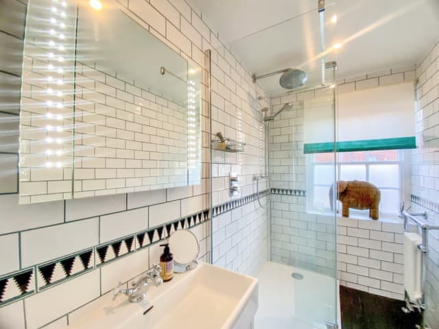 Shower room | Alma House, Marlborough