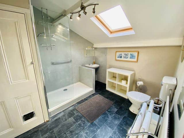 Shower room | The Coach House - Bridge House Cottages, Corbridge, near Hexham