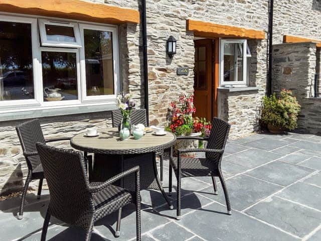 Exterior | Cych Cottage - Penwern Fach Cottages, Ponthirwaun