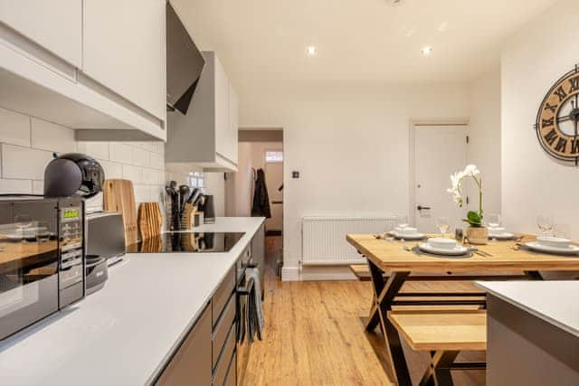 Kitchen/diner | Egon House - St Andrews Cottages, Lincoln