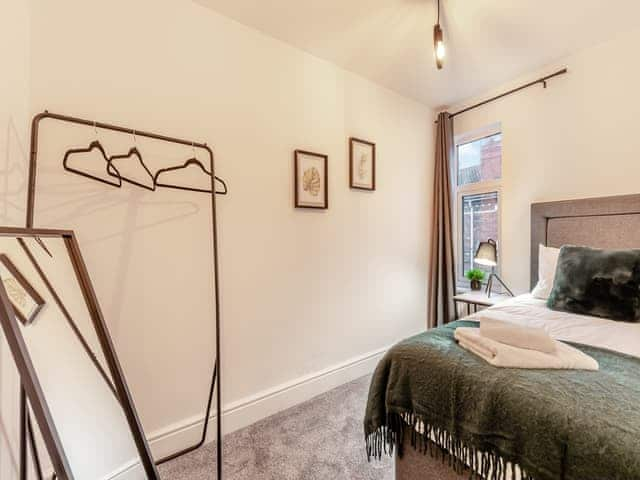 Single bedroom | Egon House - St Andrews Cottages, Lincoln