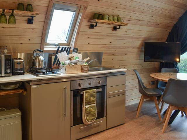 Kitchen area | Hayfield Haven - Hill Croft Farm Pods, Crowhurst