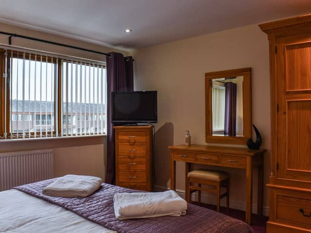 Double bedroom | Marina View, Carnforth