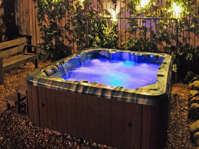 Hot tub | Lantern Cottage, Ravenscar, near Whitby