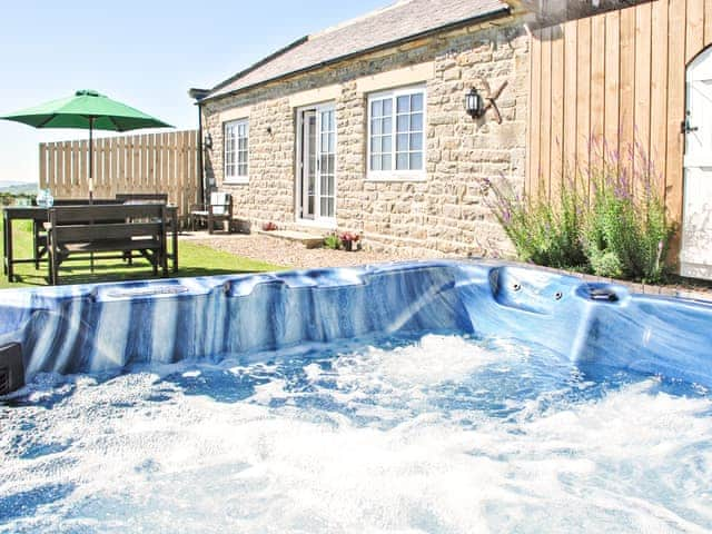 Hot tub | Lantern Cottage, Ravenscar, near Whitby