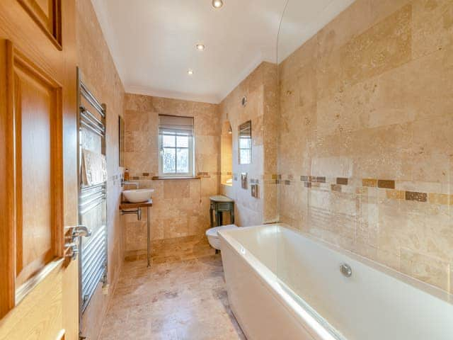 Bathroom | Chapel Cottage - Ellingham Cottages, Ellingham