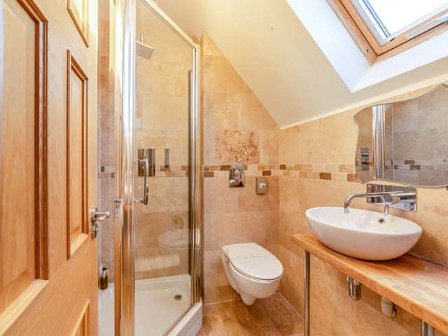 Bathroom | Chapel Cottage - Ellingham Cottages, Ellingham