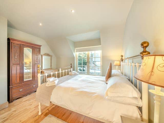 Double bedroom | Cloister Cottage - Ellingham Cottages, Ellingham