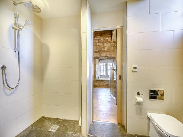 Wet room | Swanswell Gate - The Gatehouses, Coventry