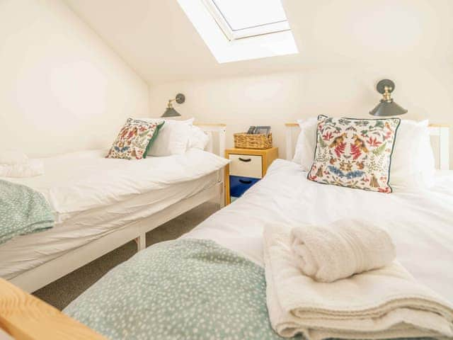 Twin bedroom | The Roost - Fletland Holiday Hamlet , Baston, near Stamford